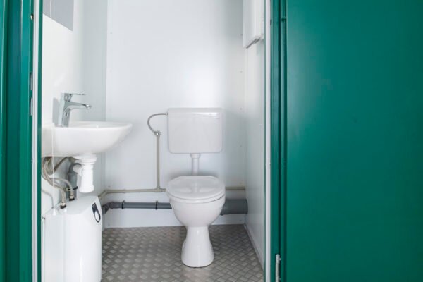 1+1 double mains toilet 8ft x 5ft (green)