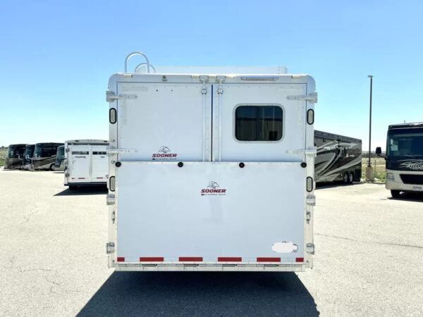 2015 sooner 6 horse gooseneck