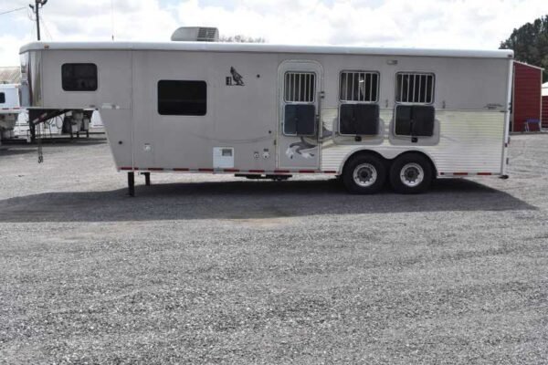 2007 american spirit 8308lq 3 horse trailer with 8′ short wall