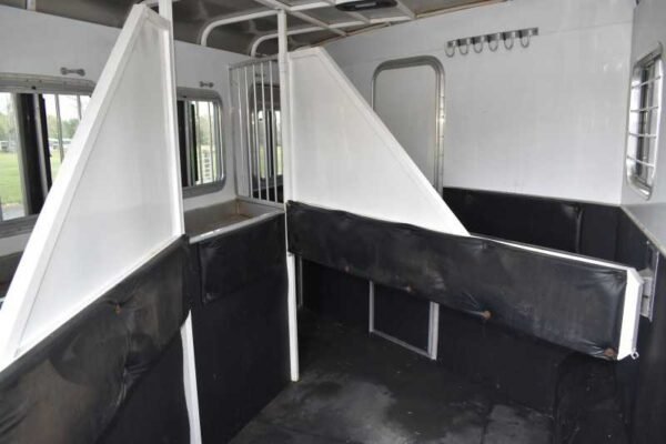 2007 american spirit 8308lq 3 horse trailer with 8′ short wall