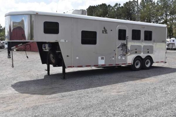 2007 american spirit 8308lq 3 horse trailer with 8′ short wall