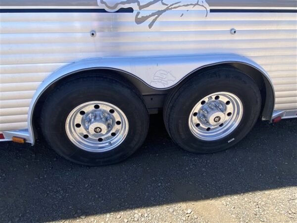 2000 sooner 4 horse bumper pull super clean
