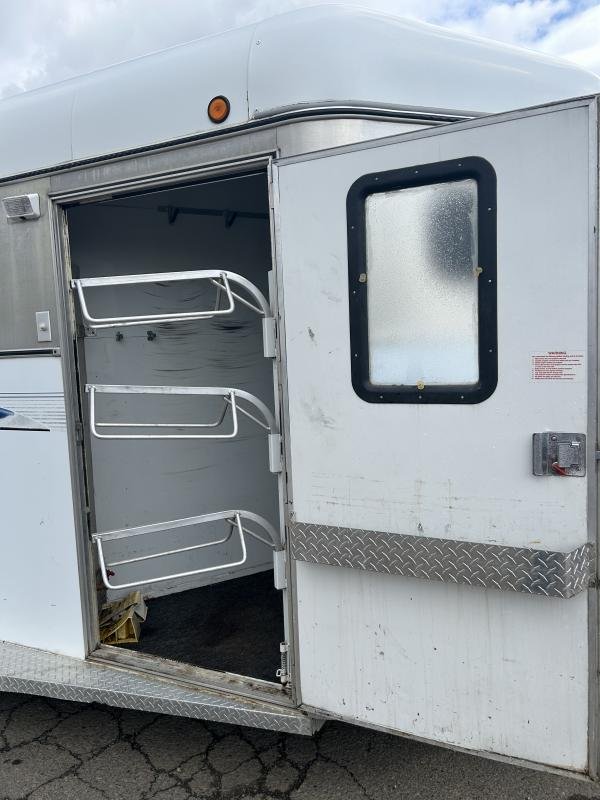 2000 morgan built 3 horse bumper pull horse trailer