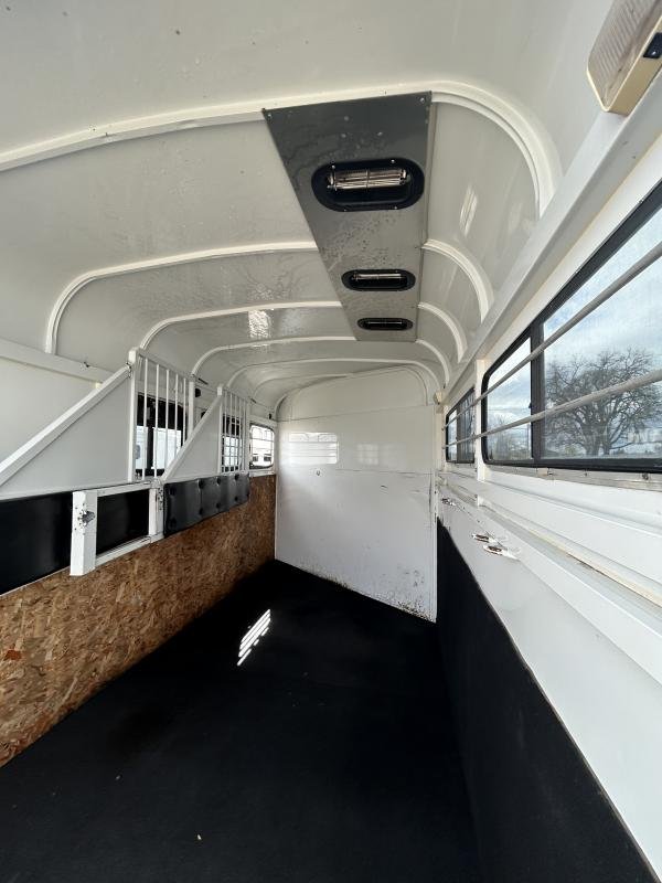 2000 morgan built 3 horse bumper pull horse trailer