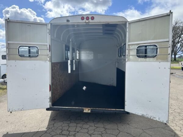2000 morgan built 3 horse bumper pull horse trailer