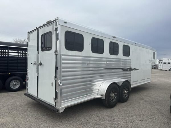 2004 cherokee trailers 4h gn horse trailer