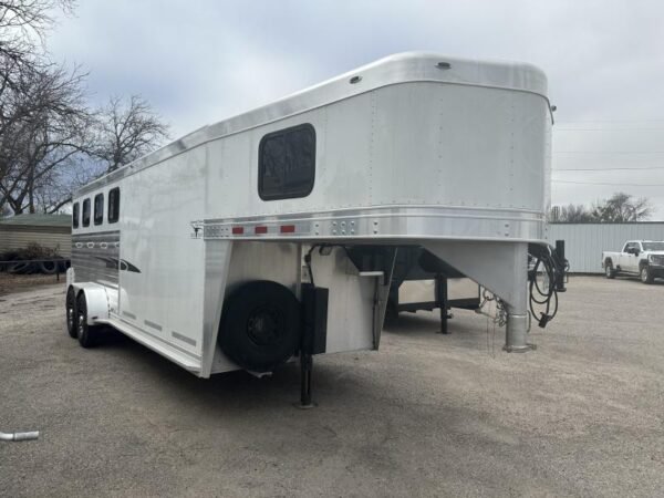 2004 cherokee trailers 4h gn horse trailer