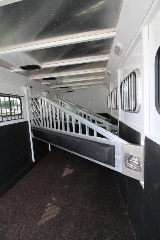 2019 trails west manufacturing classic ii 4 horse trailer
