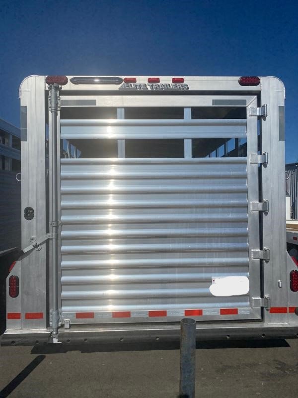 2021 elite trailers slant load 5 horse slant load