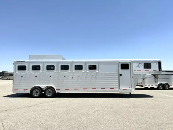 2015 sooner 6 horse gooseneck