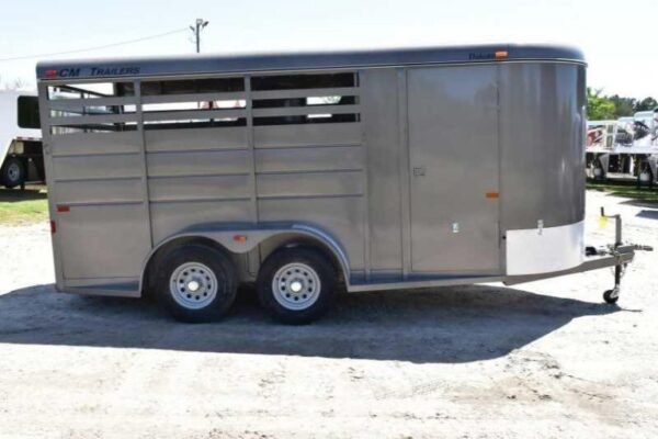 2017 cm 3hslbp 3 horse trailer