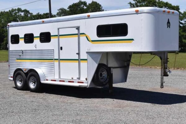 2006 adam 7302 3 horse trailer