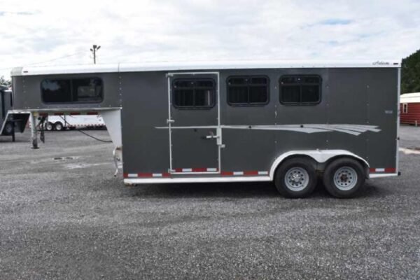 2018 adam 7304gn 3 horse trailer