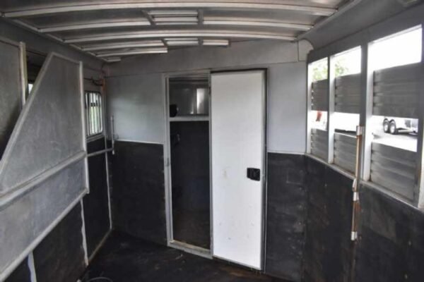 2018 adam 7304gn 3 horse trailer