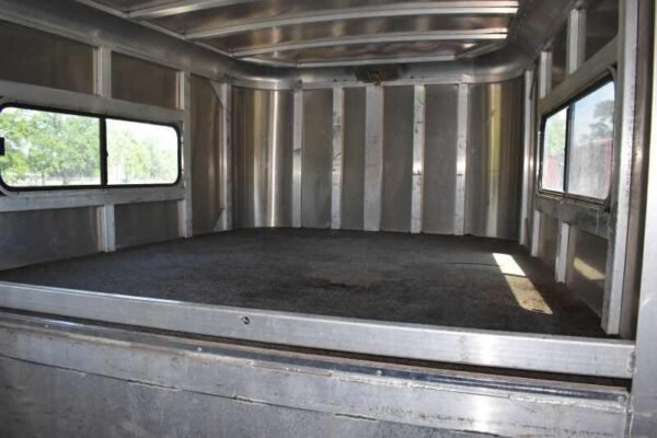 2006 adam 7302 3 horse trailer