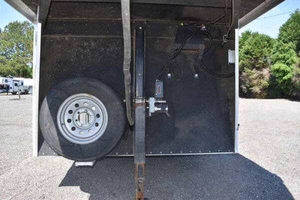 2014 sundowner 2 horse gooseneck trailer