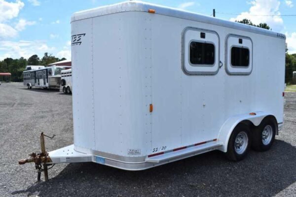 2002 exiss ss20 2 horse trailer