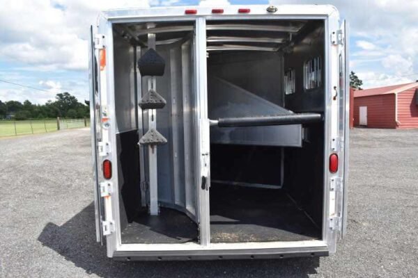 2002 exiss ss20 2 horse trailer
