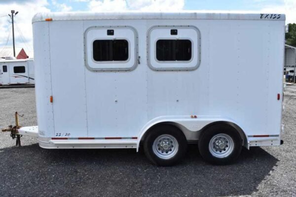 2002 exiss ss20 2 horse trailer