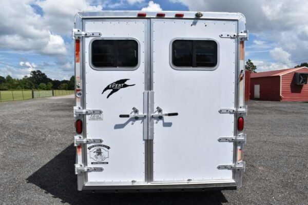 2002 exiss ss20 2 horse trailer