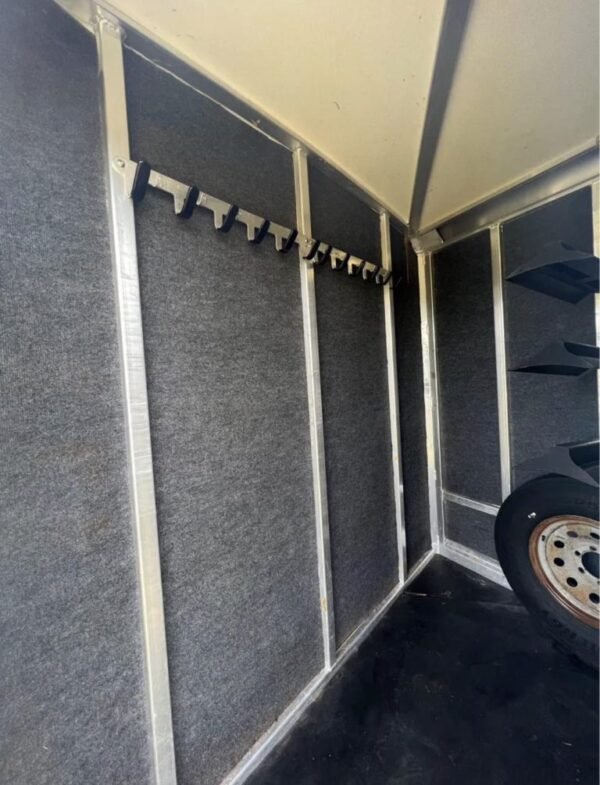 2013 model cimarron 3 horse bumper pull