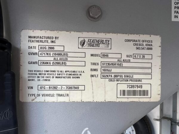 2007 featherlite 3 horse slant load trailer