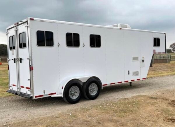 2007 featherlite 3 horse slant load trailer