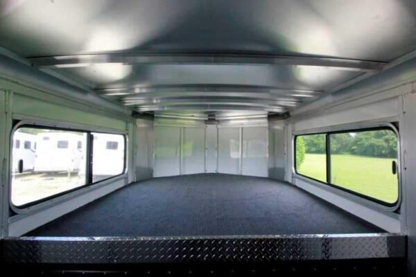2016 sundowner 3 horse gooseneck