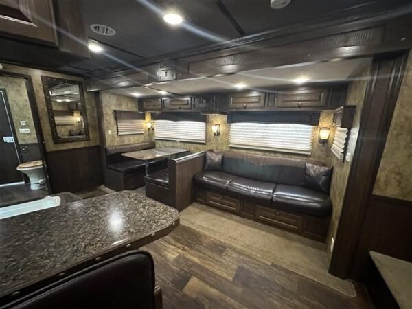 2014 lakota bighorn 8416, generator, couch, dinette 17’ shortwall, 4 horse trailer, 12′ slide.
