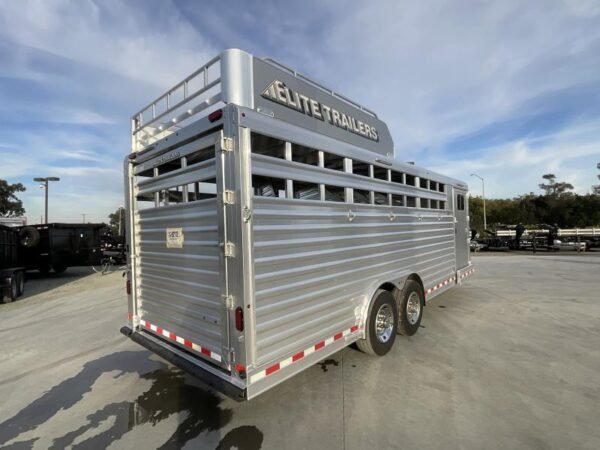 new 2024 elite trailers 5 horse stock combo bp horse trailer