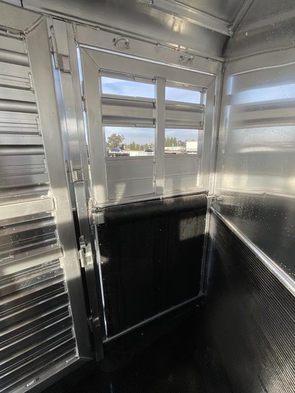 new 2024 elite trailers 5 horse stock combo bp horse trailer