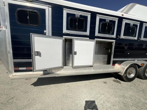 2005 jamco 4 horse gooseneck trailer