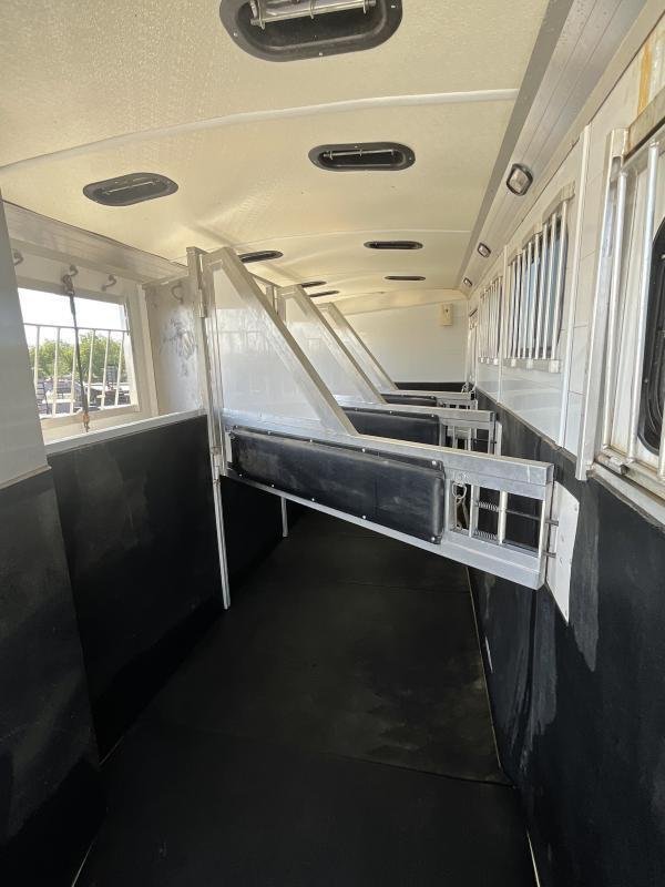 2005 jamco 4 horse gooseneck trailer