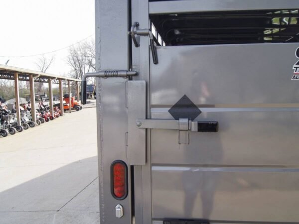 20ft charcoal gooseneck livestock cattle trailer (2) 7k axles